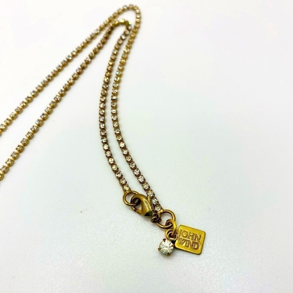 JOHN Wind Maximal Art Gold Tone Rhinestone Ball/ Chain & Bow Charm 20" Necklace - Picture 3 of 4